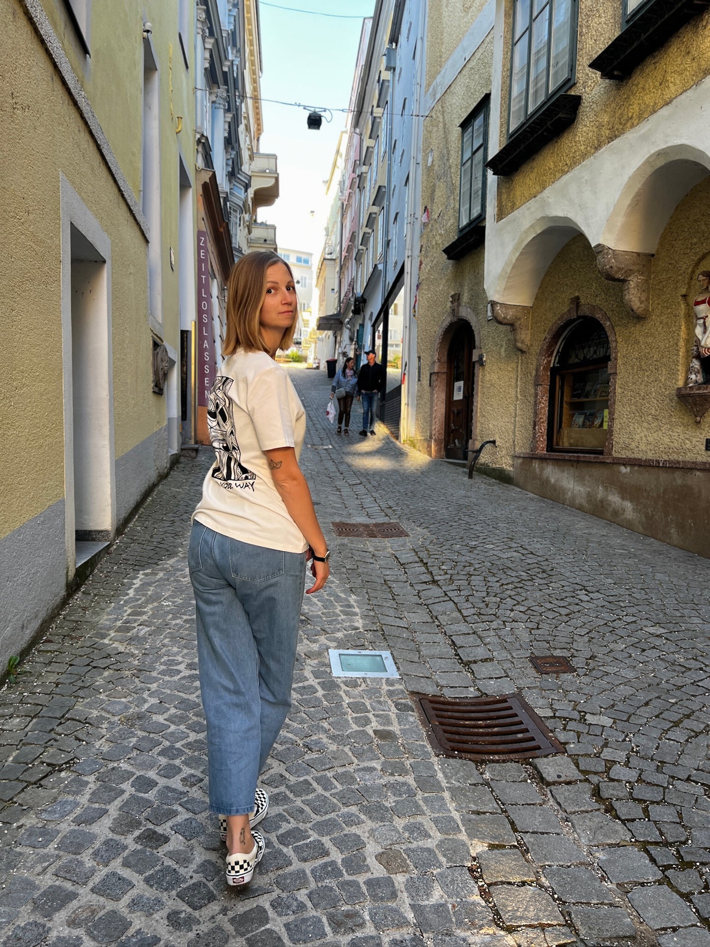 Unisex T-Shirt off-white/schwarz "Find your way"