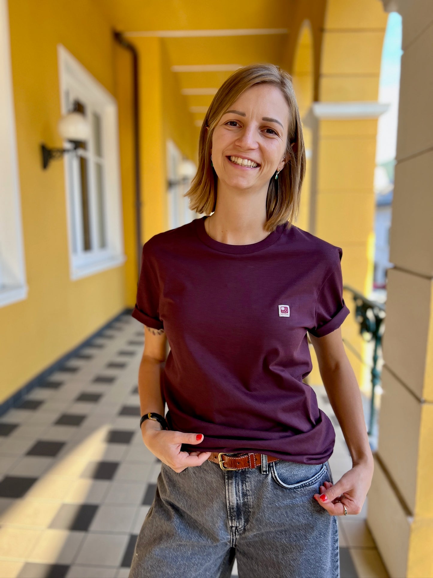 T-Shirt Classic Konfus Unisex Farbe Brombeere