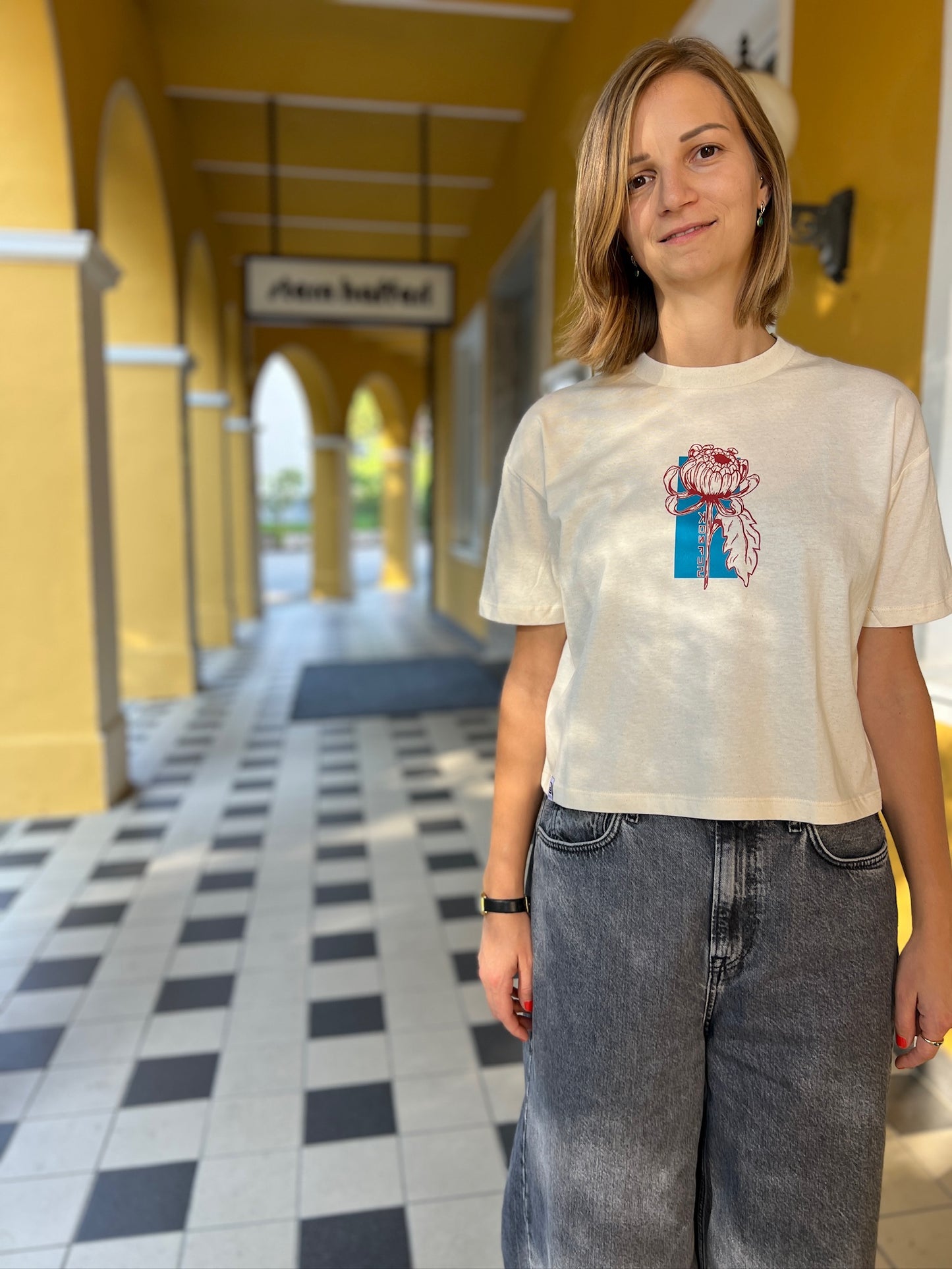 T-Shirt „Chrysantheme“ Frauen in naturweiß