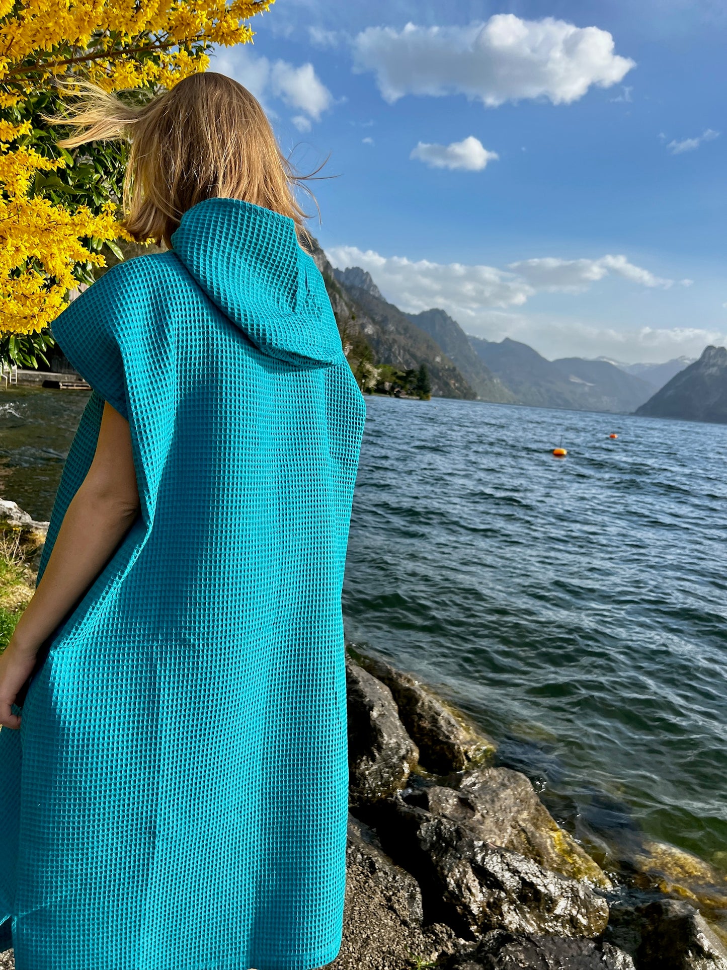Beachponcho petrolblau Unisex aus Österreich