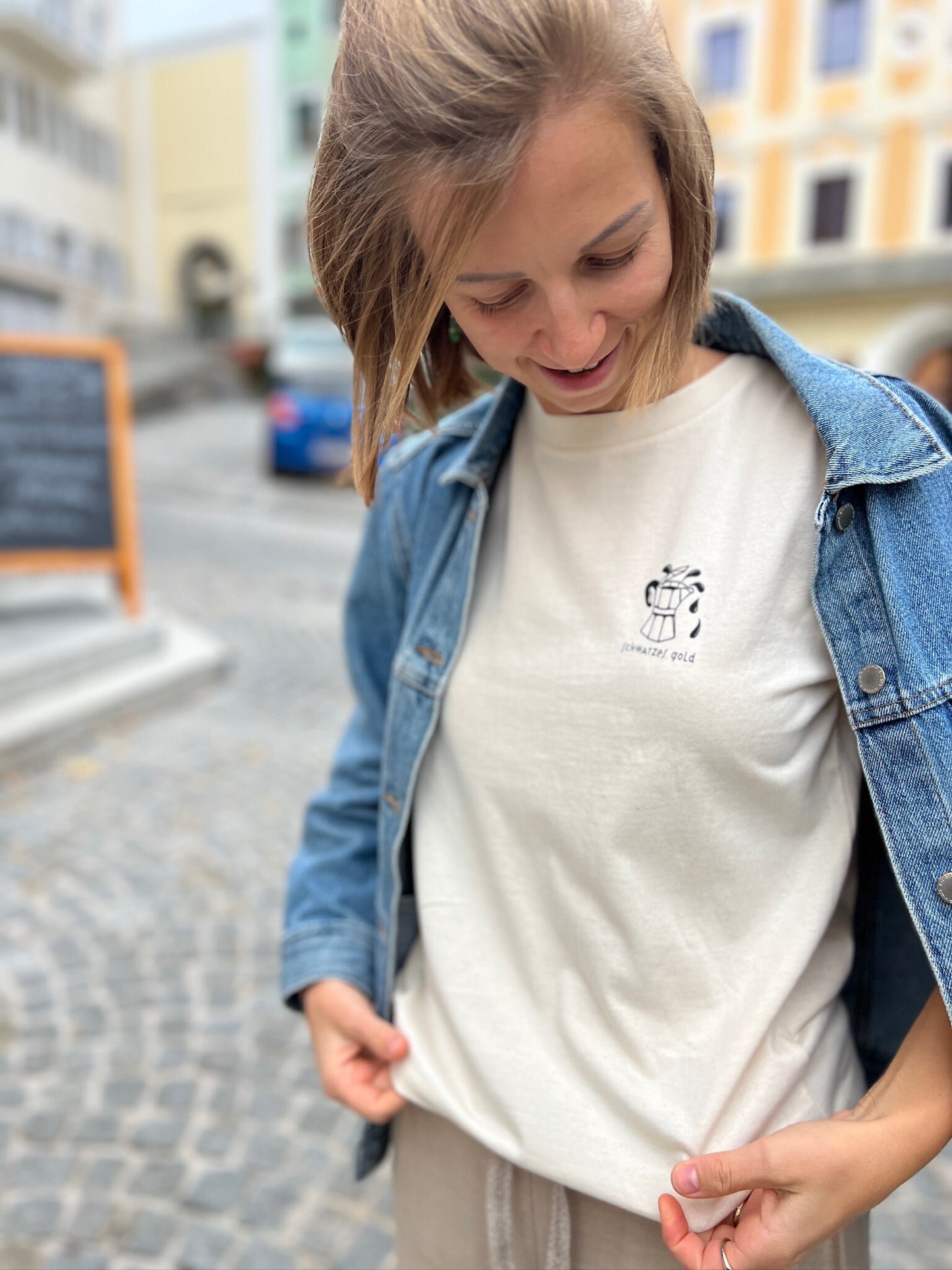 T-Shirt „Schwarzes Gold“ Frauen in naturweiß