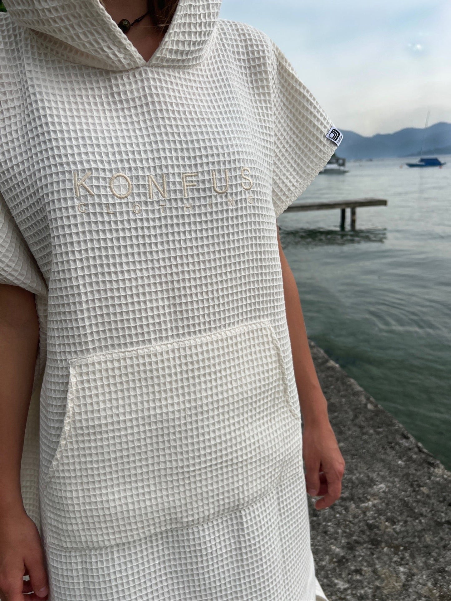 Beachponcho Creme Unisex - konfus clothing