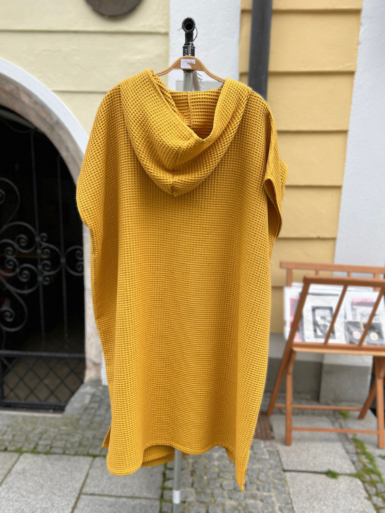 Beachponcho senfgelb Unisex aus Österreich