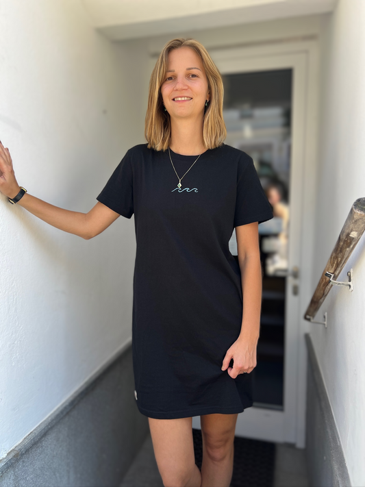 T-Shirt Kleid aus Biobaumwolle in Schwarz